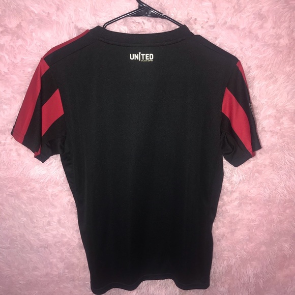Black and red Adidas shirt, Sz: M - Picture 4 of 5
